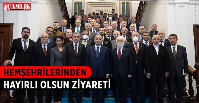 Ankara Yozgatlı Dernekler Federasyonu Başkanı Ahmet Koç, DUYKON Genel Başkanı Durak Turan Düz ve beraberindeki heyet Adalet Bakanı Bekir Bozdağ’a hayırlı olsun ziyaretinde bulundu