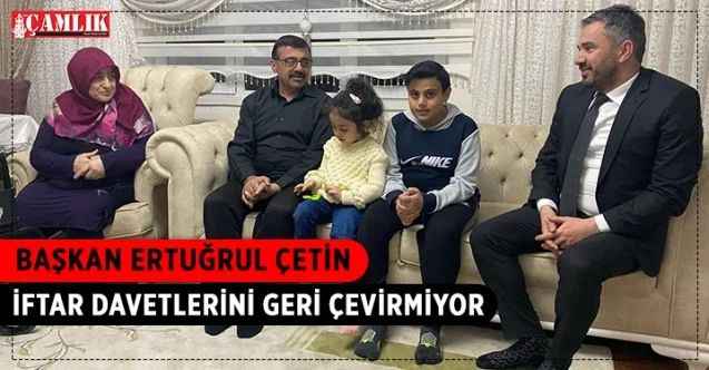 Pursaklar Belediye Başkanı Ertuğrul Çetin, iftar yemeklerinde vatandaşların evlerine konuk oluyor