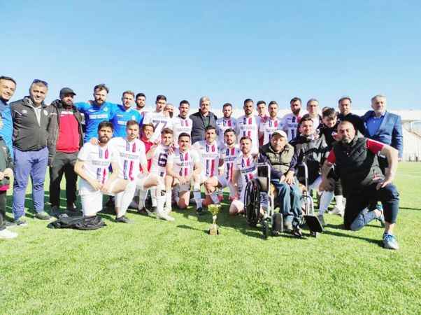 Yozgat Belediyesi Bozokspor çifte şampiyonluk sevinci yaşadı