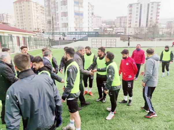 Yozgat Belediyesi Bozokspor, Sorgun Belediyespor ile oynayacağı Play-Out maçının hazırlıklarını sürdürüyor