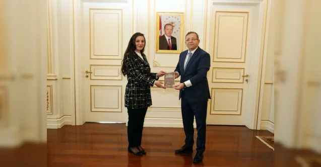 Yozgat Anadolu İmam Hatip Ortaokulu Türkçe Öğretmeni Sonay Kocaoğlu’nun kitabı okuyucuları ile buluştu