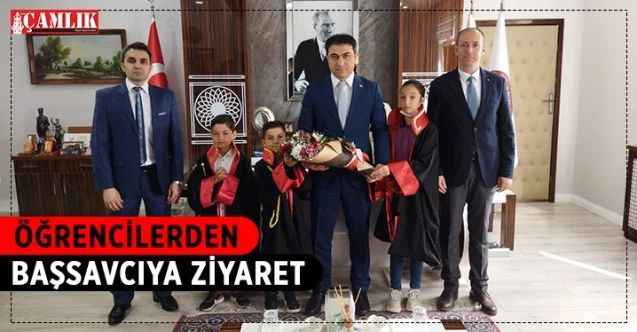 Gazi Mustafa Kemal Orta Okulu öğrencileri Yozgat Cumhuriyet Başsavcısı Hasan Uçak’ı makamında ziyaret etti