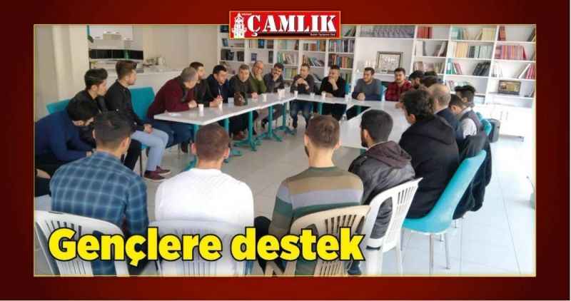 Akademisyenlerden  gençlere destek