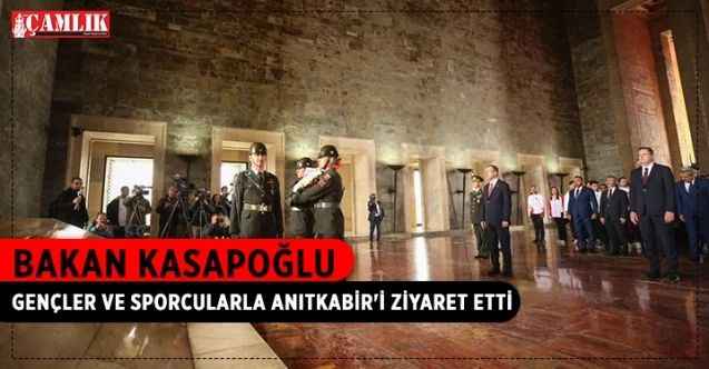 Gençlik ve Spor Bakanı Dr. Mehmet Muharrem Kasapoğlu, Anıtkabir'de düzenlenen törene katıldı