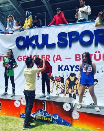 7. Türkiye Atletizim Federasyonu Turkcell Küçükler Atletizm Türkiye Final yarışları Kayseri'de yapıldı
