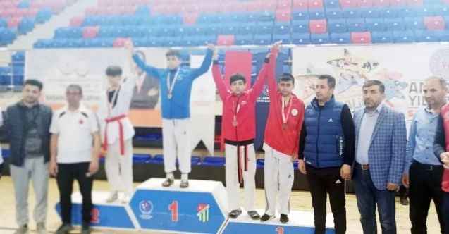 Anadolu Yıldızlar Ligi Teakwondo Türkiye Şampiyonası Muğla’nın Menteşe İlçesinde başladı Turvuda yer alan Yozgatlı takımların hedefi Türkiye Şampiyonluğu