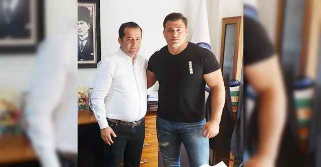 Yozgatlı Milli Güreşçi Rıza Kayaalp, Ankara Tüm Emlakçılar Meslek Odası Başkanı hemşehrimiz Hakan Akçam’ı ziyaret etti