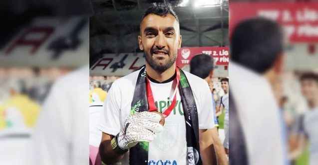 TFF 2. lig takımlarından Bodrumspor'un Yozgatlı Kalecisi Ali Türkan, birinci lig sevinci yaşadı