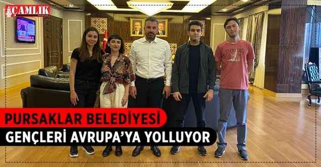 Pursaklar Belediye Başkanı Ertuğrul Çetin, Avrupa Birliği Gönüllülük Projesi kapsamında dört vatandaşı İtalya’ya yolcu etti