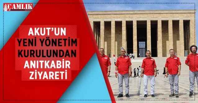 AKUT Yönetim Kurulu, Anıtkabir’i ziyaret ederek Anıtkabir Özel Defterini imzaladı