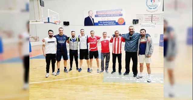 Sorgun Gençlik ve Spor İlçe Müdürlüğü tarafından ‘Koşabiliyorken Koş Projesi’ kapsamında 7’den 77’ye her yaştan insana ücretsiz olarak spor yapma imkanı sağlanıyor