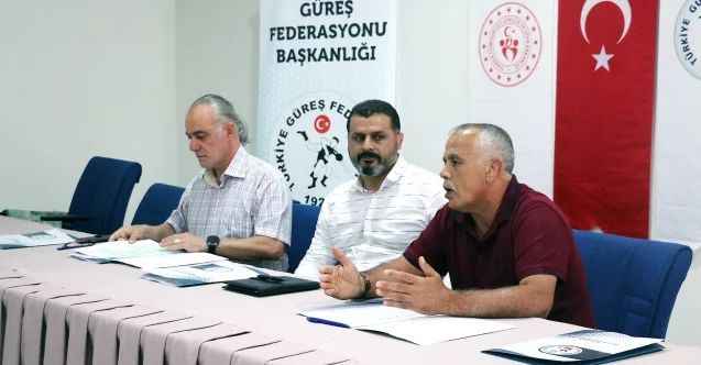 Türkiye Güreş Federasyonu tarafından düzenlenen  U15 Grekoromen Türkiye Şampiyonası başladı