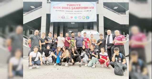 Türkiye Kick Boks Şampiyonasında Akdağmadeni Halk Eğitim Merkezi sporcuları damga vurdu