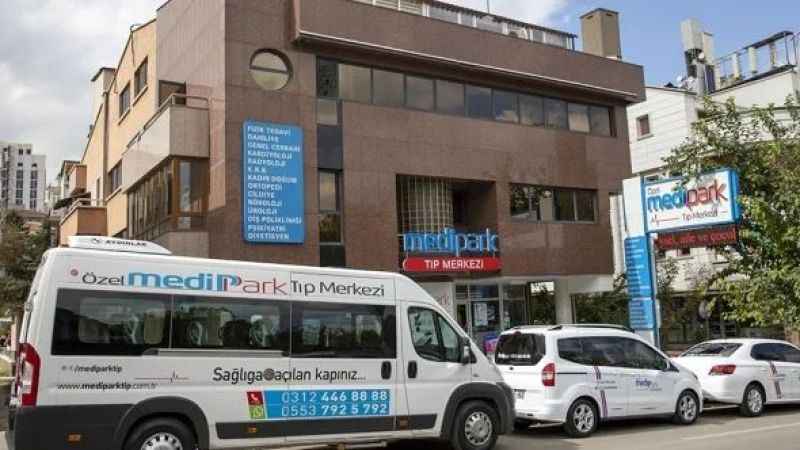 Saç ekiminde güvenli adres Medipark Tıp Merkezi. Saç ekimini nerede yaptırabilirim? Kadınlar da saç ektirebilir mi? Saç Ekimi Ücreti Ne Kadar?