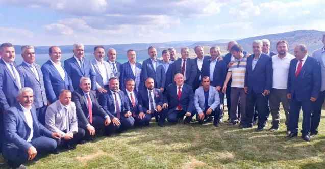 Cumhurbaşkanı Yardımcısı Fuat Oktay, Çekerek'te belediye başkanlarını dinledi