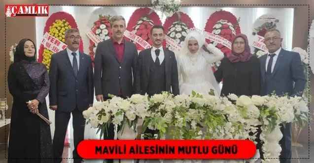 Mavili Ailesinin Mutlu Günü