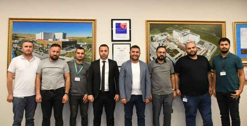 Yozgat Şehir Hastanesi Başhekimi Mustafa Kozan tarafından başlatılan Çay Saati Programı aralıksız devam ediyor