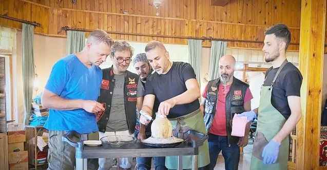 Sürmeli Festivali etkinlikleri kapsamında Yozgat’a gelen Kayseri Türk Chopper Kulübü,  Yozgat’ın yöresel lezzeti desti kebabına hayran kaldılar