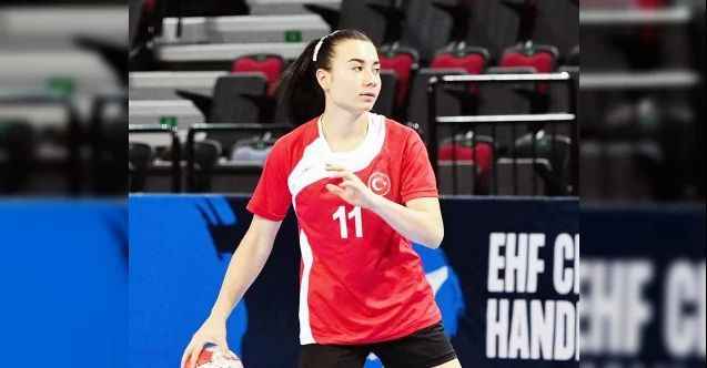 THF Kadınlar 1. Ligi A Grubunda mücadele eden Yozgat Aile ve Sosyal Politikalar Gençlikspor takımının başarılı oyuncusu Atiye Gülseven Kadın Hentbol A Milli takımına davet edildi
