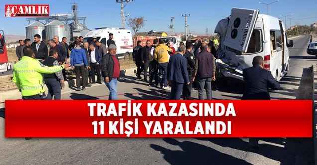 Yozgat’ta Kamyon ile minibüs çarpı 11 kişi yaralandı