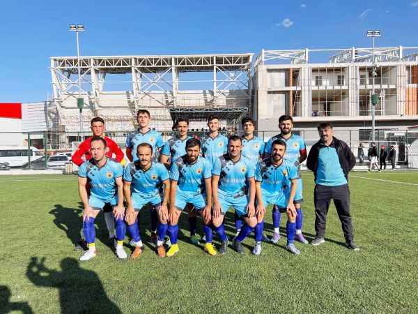Yozgat 1. Amatör Küme Ligi A grubu takımlarından Kale Gençlikspor, ligin dördüncü haftasında konuk ettiği Yerköy Köseli Bağlarbaşıspor’u 9-3 mağlup ederek çıkışını sürdürdü