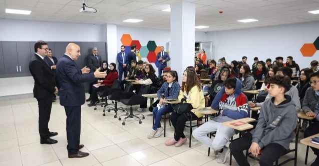 Kalecik'ten Gelen 70 Öğrenci TEKNOMER'de Teknolojiyle Dolu Bir Gün Yaşadı