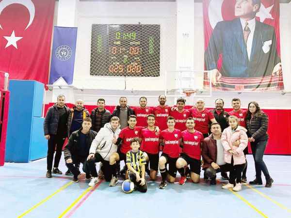 Türkiye Faal Futbol Hakemleri ve Gözlemcileri Derneği Yozgat Şubesi, kurumlar arası voleybol turnuvasında üçüncülük maçına çıkacak