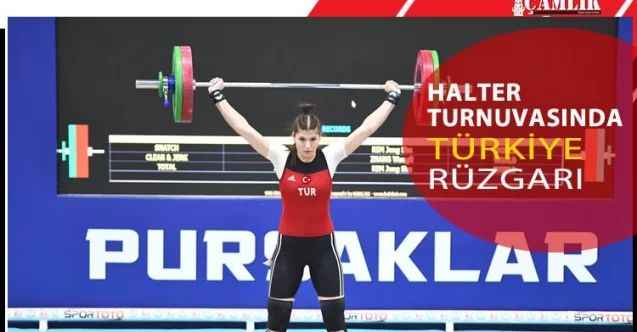 Pursaklar 2.Uluslararası Naim Süleymanoğlu Halter Turnuvası'nda Ayyıldızlılara Madalya