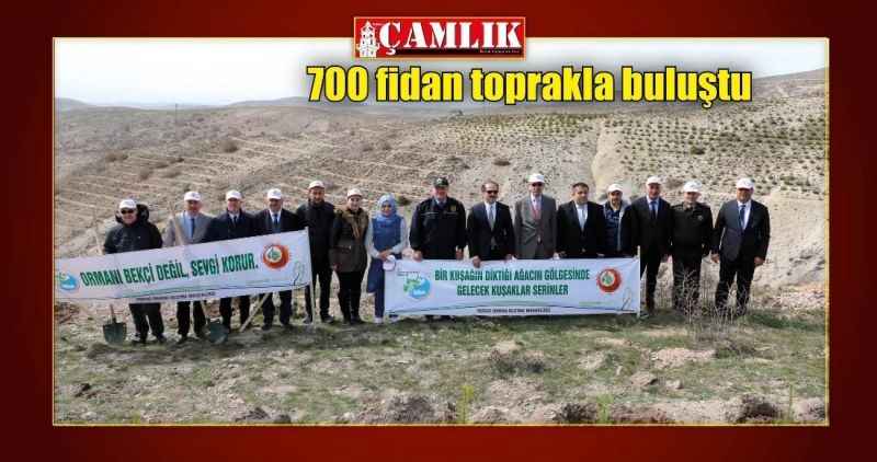 700 fidan toprakla buluştu