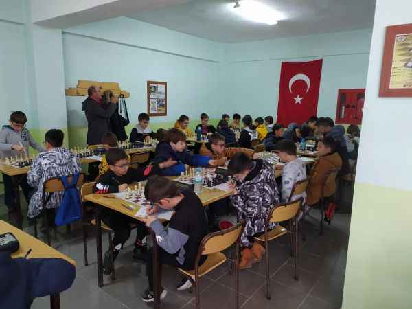 Yozgat Satranç İl Temsilciliği bünyesinde düzenlenen satranç turnuvaları sürecek