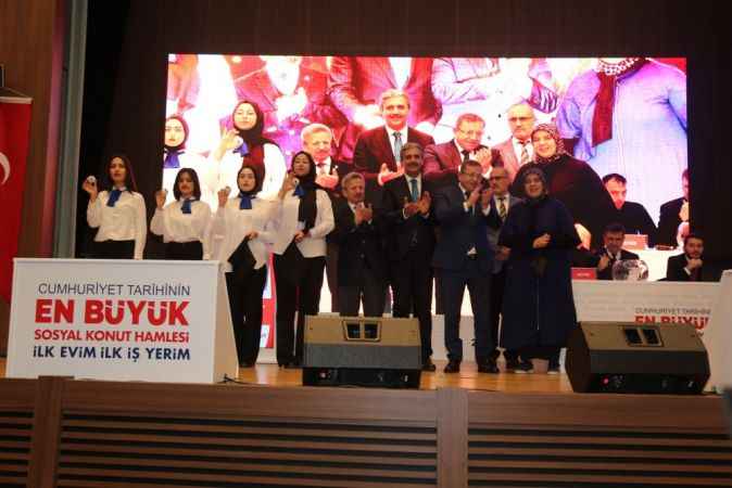 Cumhuriyet Tarihinin en büyük konut projesinde kuralar çekiliyor  YOZGAT’TA TOKİ HEYECANI