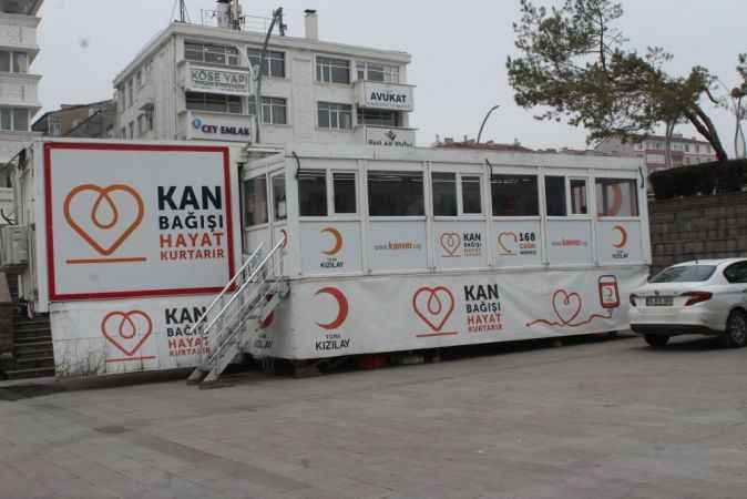 Yozgat Kızılay Şubesi Kan alımlarına devam ediyor
