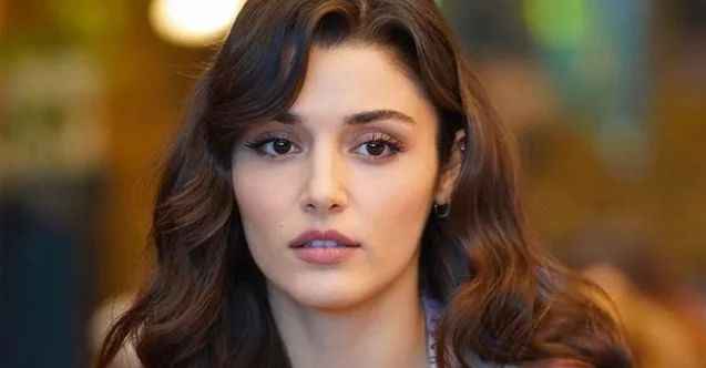 Hande Erçel Reklamlara mı Yöneldi? Ünlü Oyuncu Neden Proje Kabul Etmiyor? Gerçek Sebebi Ortaya Çıktı