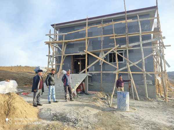 Yozgat Çekerek Göğünözü sakinleri el birliği ile çalışıyor
