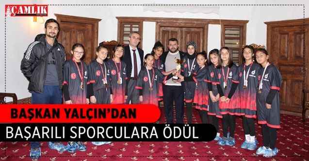 Yozgat Akdağmadeni Belediye Başkanı Nezih  Yalçın’dan  Başarılı sporculara Ödül