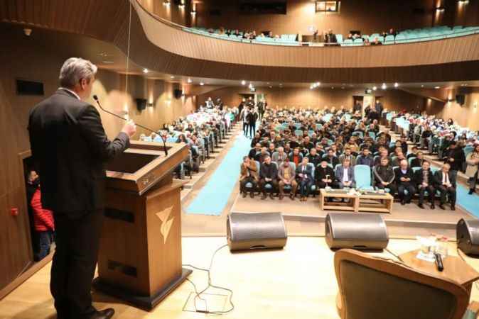 Yozgat'ın manevi önderlerinden Şeyhzâde Hacı Ahmet Şevki Ergin Hoca Efendi'yi Saygı rahmet ve minnetle...