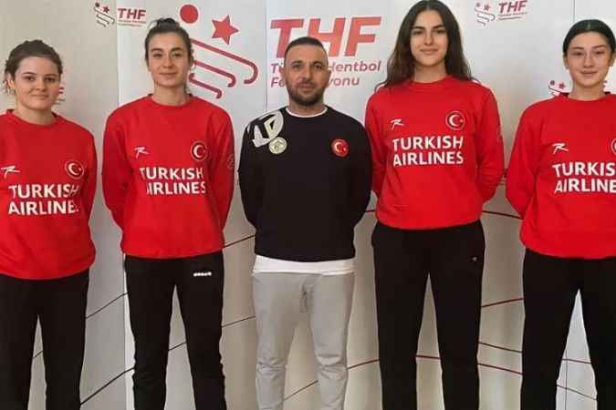 Yozgat Aile ve Sosyal Politikalar Gençlikspor takımının başarılı oyuncuları milli takım kampından mutlu döndü