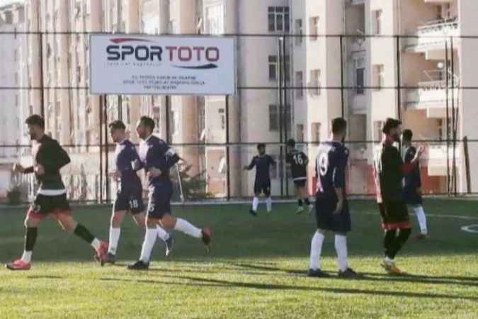 Bölgesel Amatör Lig 6. Grupta yer alan temsilcimiz Yozgatspor 1959 FK 4 oyuncuyu daha kadrosuna kattı