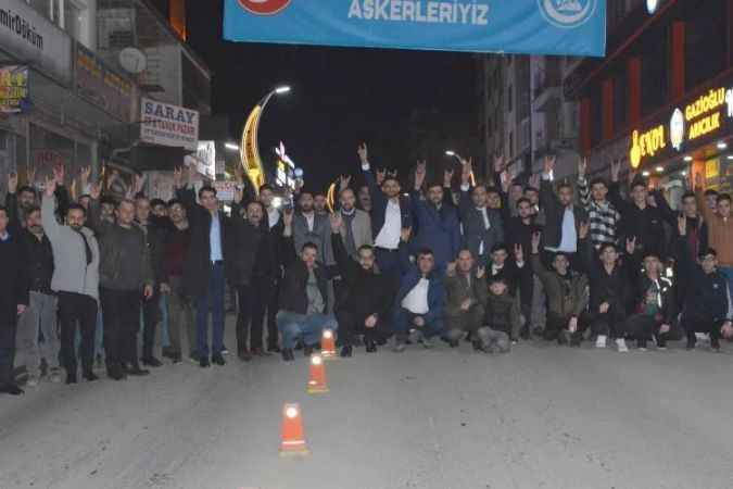 Sorgun Ülkü Ocaklarından önce konferans sonra arabaşı