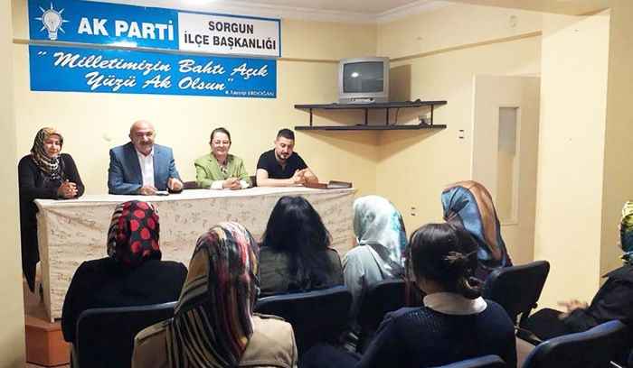 Karış karış geziyor!