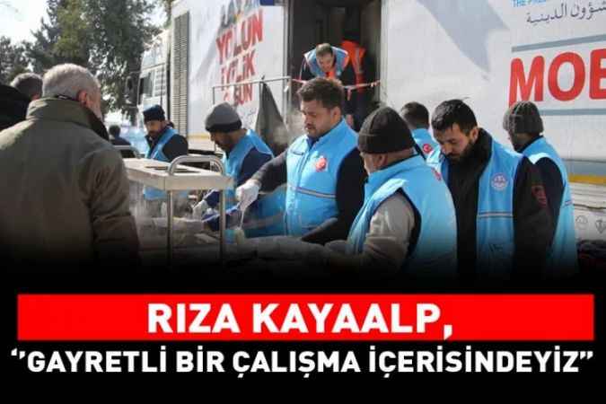 TDV Gönüllüsü Rıza Kayaalp, Kahramanmaraş’ta Depremzedelere Yemek İkram Etti