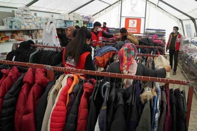 Kızılay Deprem Bölgesinde 5 Sosyal Market Açtı