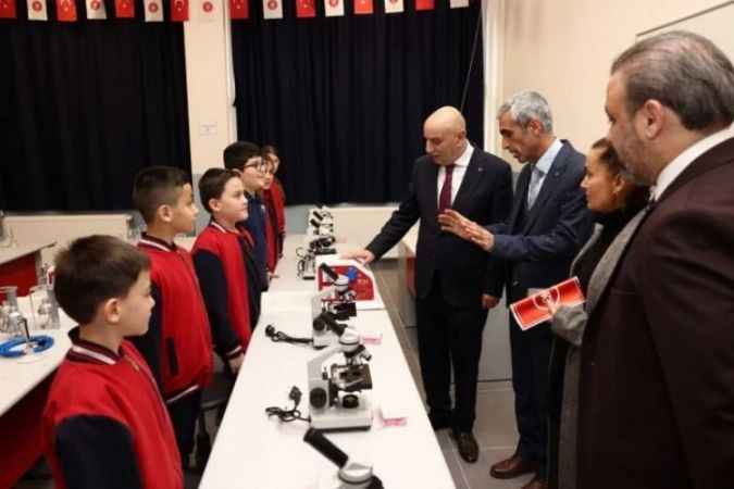 Keçiören Belediyesi’nden Okullara Ekipman Desteği