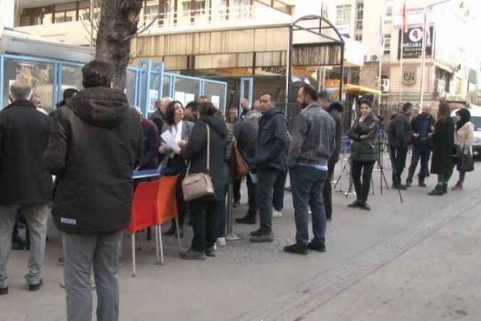 Başkent'te  SGK binalarında EYT kuyruğu