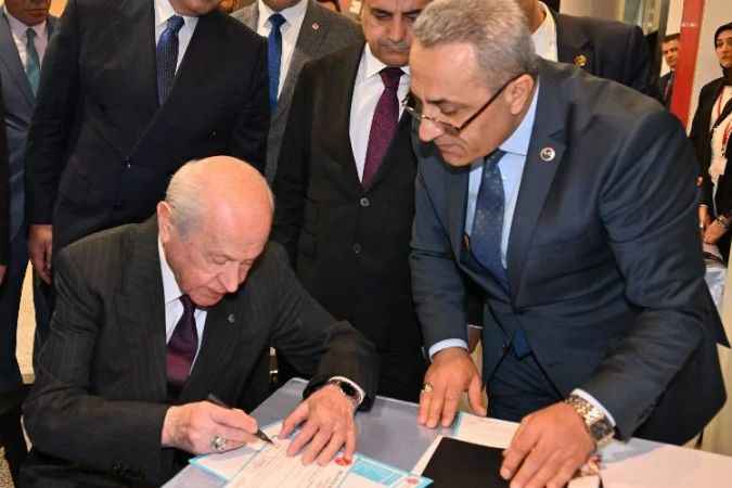 MHP Genel Başkanı Bahçeli milletvekili adaylık başvurusunu gerçekleştirdi