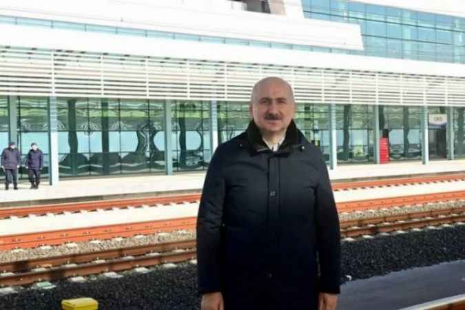 Ulaştırma ve Altyapı Bakanı Adil Karaismailoğlu'ndan YHT açıklaması
