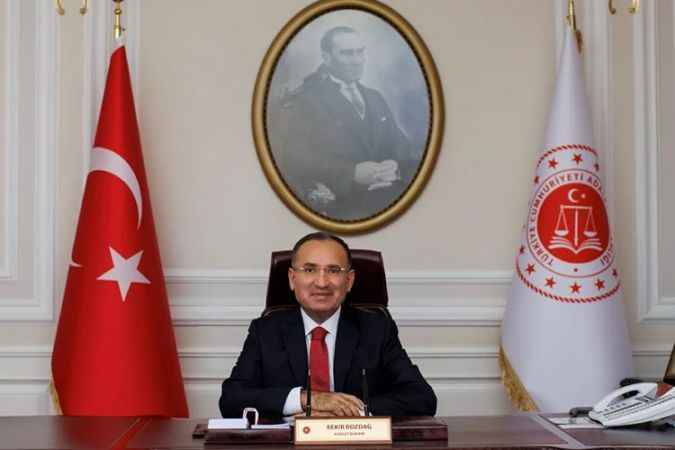 Adalet Bakanı Bozdağ'dan 'hayırlı olsun' mesajı