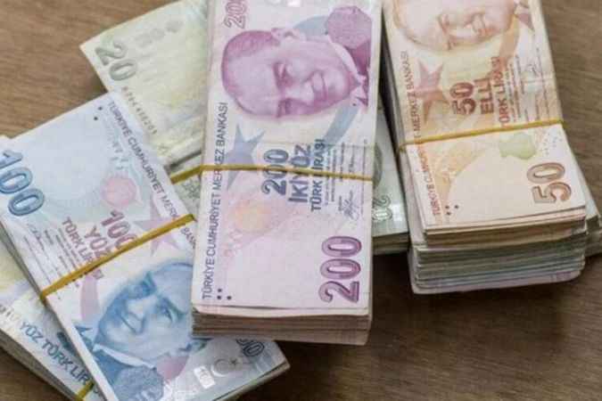 Emekli Maaşları Zamlanırken, Gözler Bayram İkramiyelerine Çevrildi! İşte Masadaki Formüle Göre Artış Miktarı