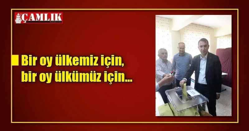 Bir oy ülkemiz için, bir oy ülkümüz için...