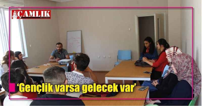'Gençlik varsa gelecek var'